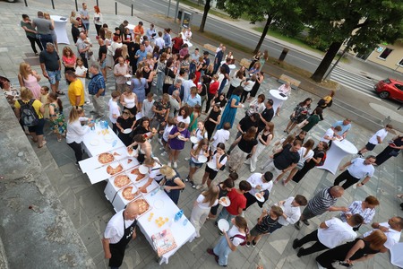 ZLATE PETICE 99z34 FOTO LJUBO VUKELIČ